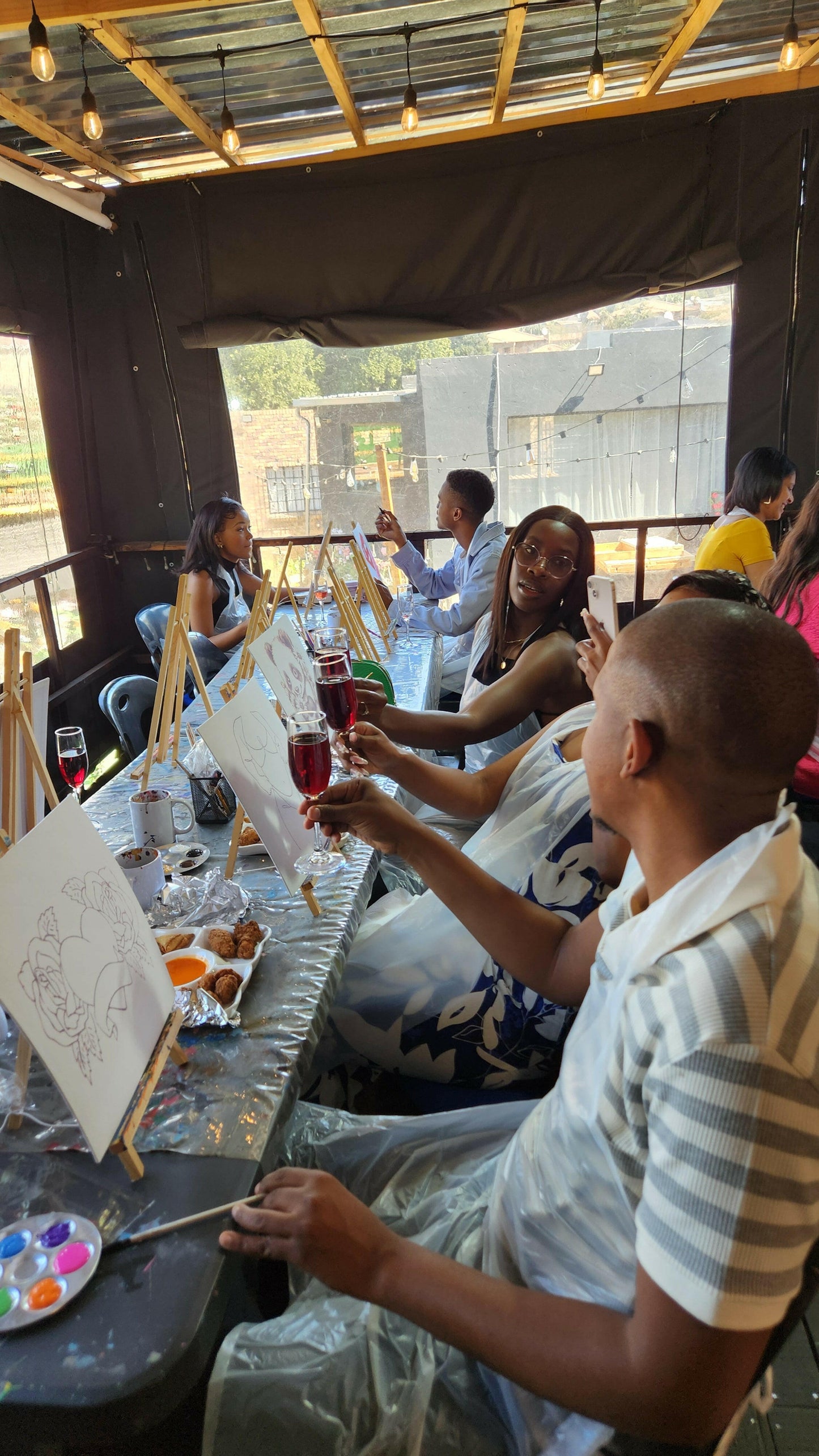 2 Hour RnB Sip and Paint Session.