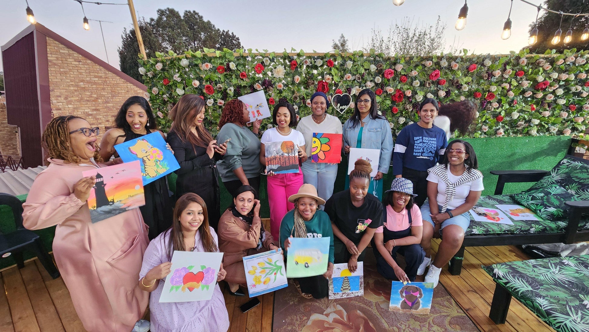 2 Hour RnB Sip and Paint Session.